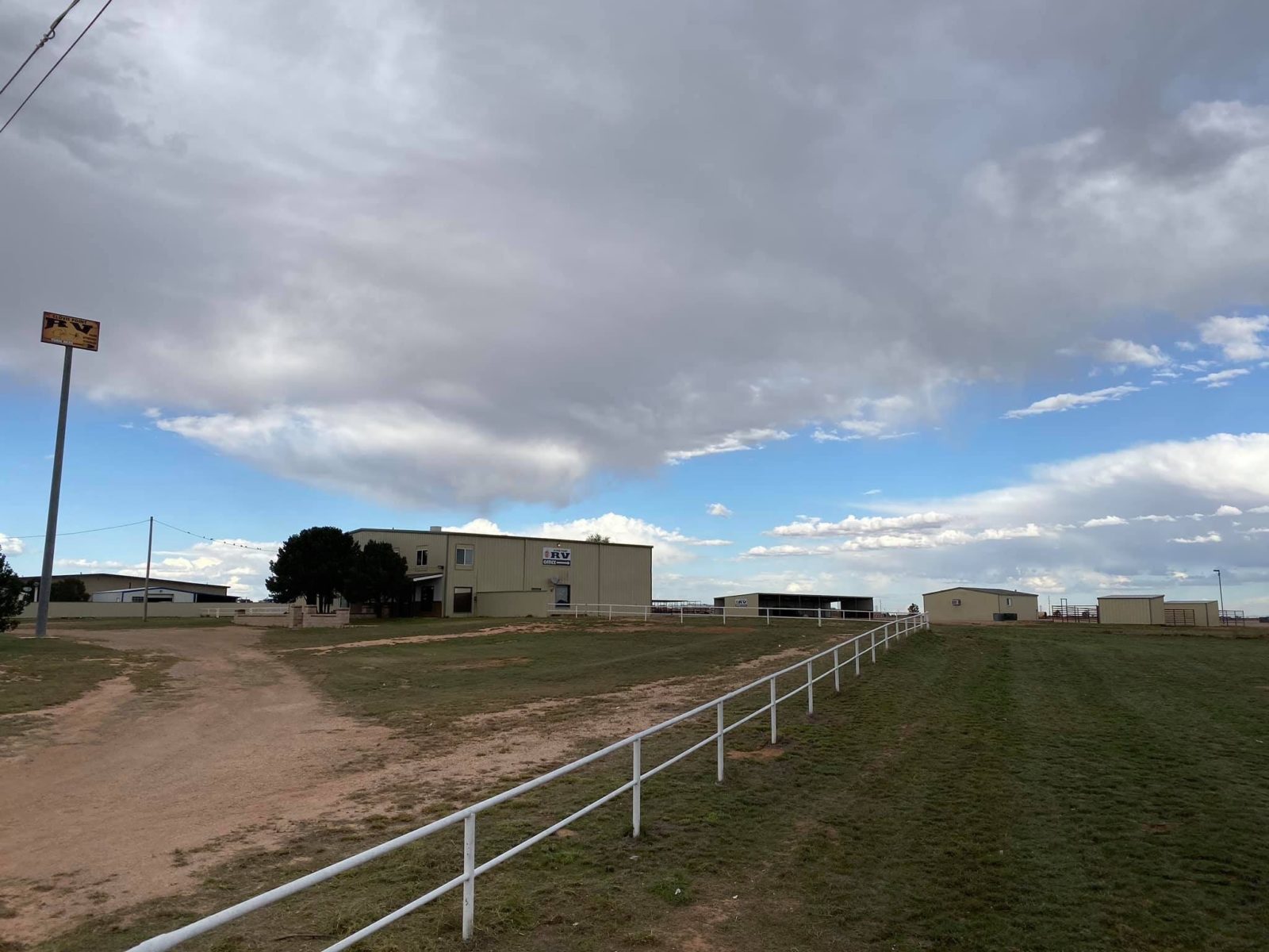 CLOVIS POINT RV & HORSE STABLES